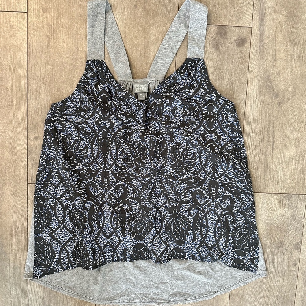 Converse women’s medium flowy tank blouse